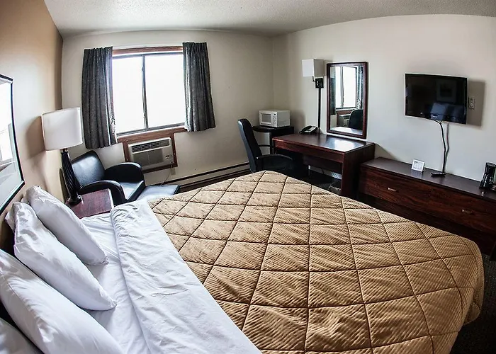 Hotel And Fargo
